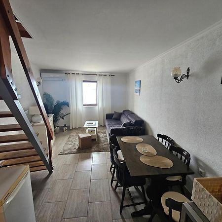 Beachfront House Sea La Vie คาชเตลา ภายนอก รูปภาพ