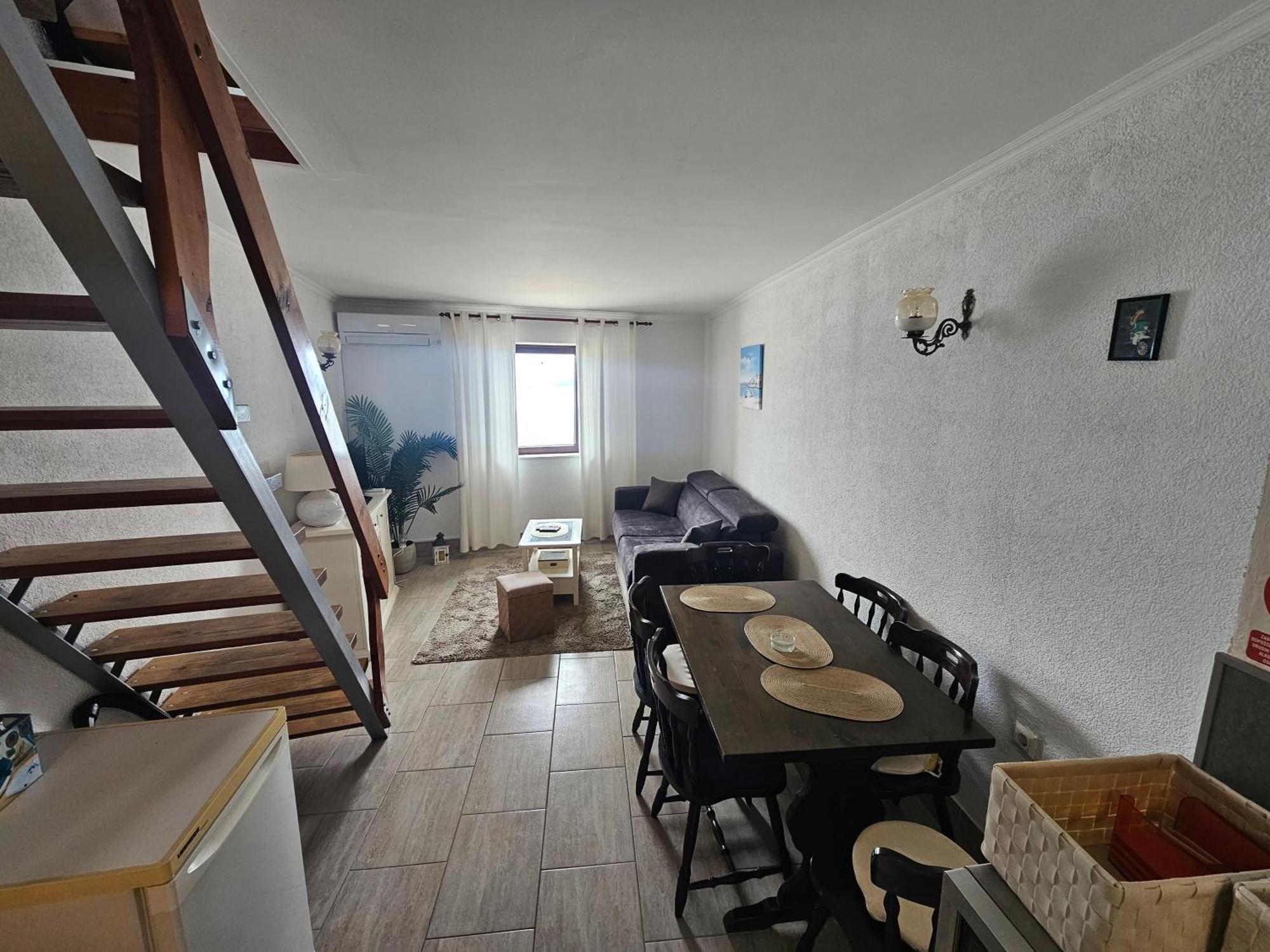 Beachfront House Sea La Vie คาชเตลา ภายนอก รูปภาพ